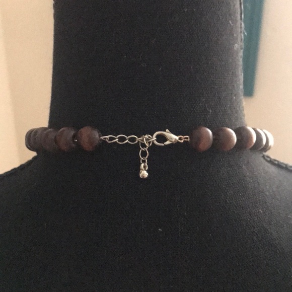 Wooden beaded necklace - Picture 2 of 2